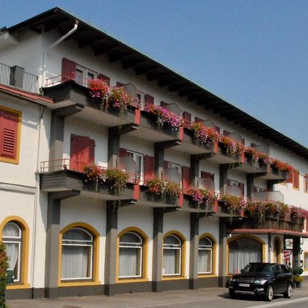 Hotel Velden Bacherlwirt Фельден-ам-Вёртер-Зе Экстерьер фото