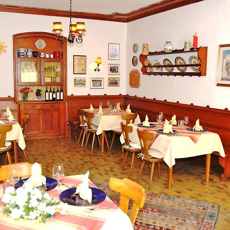 Hotel Velden Bacherlwirt Фельден-ам-Вёртер-Зе Экстерьер фото