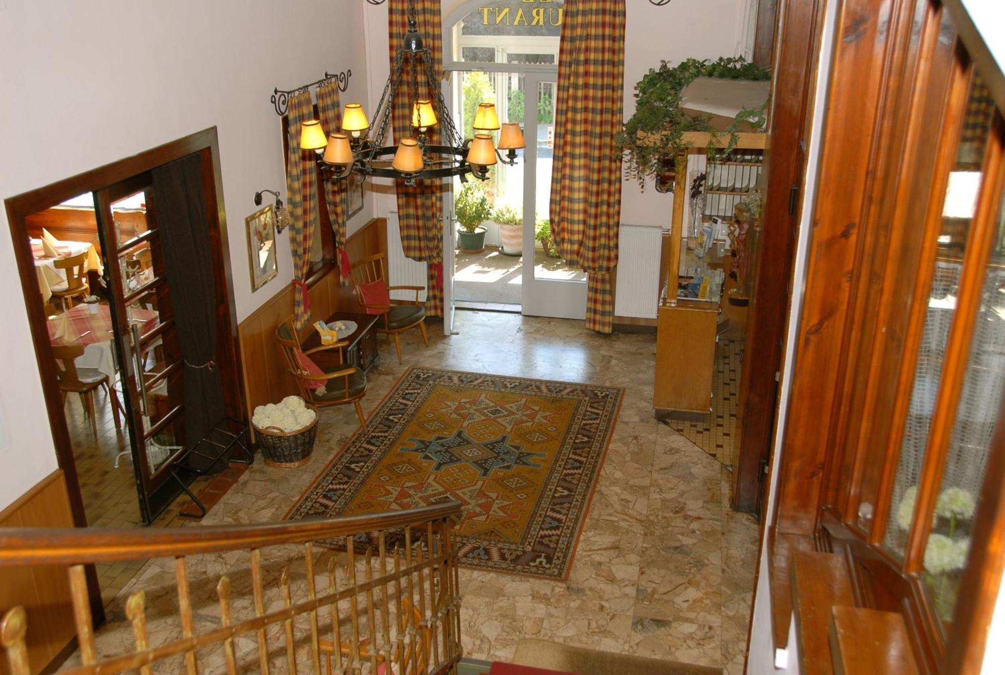 Hotel Velden Bacherlwirt Фельден-ам-Вёртер-Зе Экстерьер фото