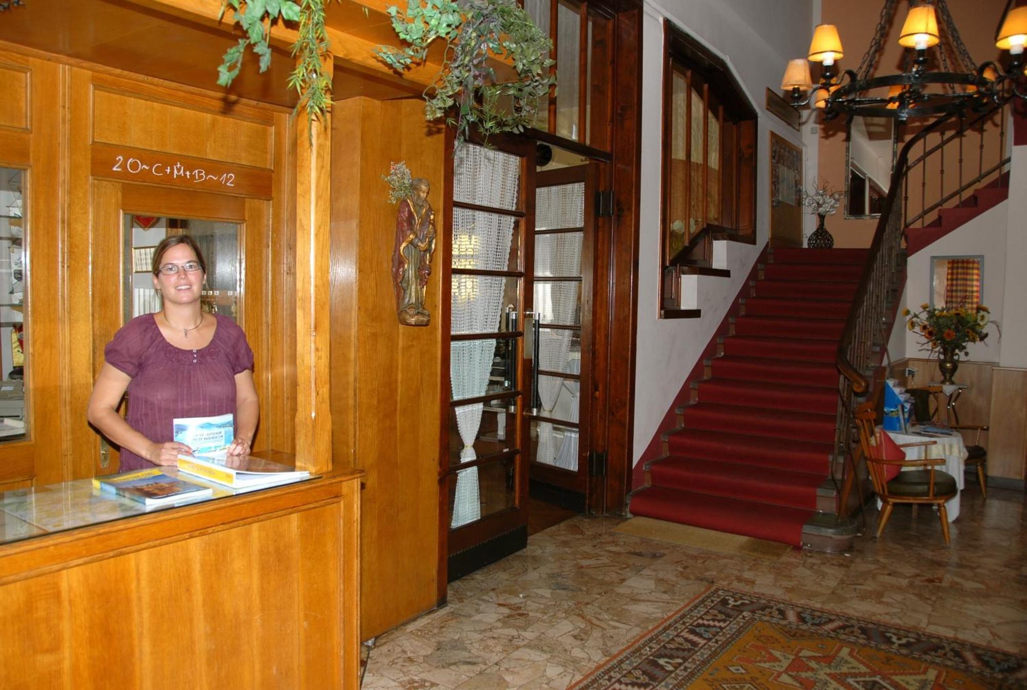 Hotel Velden Bacherlwirt Фельден-ам-Вёртер-Зе Экстерьер фото
